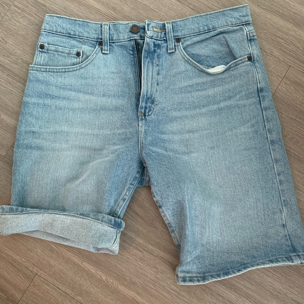 Men's wrangler| denim shorts | size 30 men | women's 4-6 - Picture 2 of 2